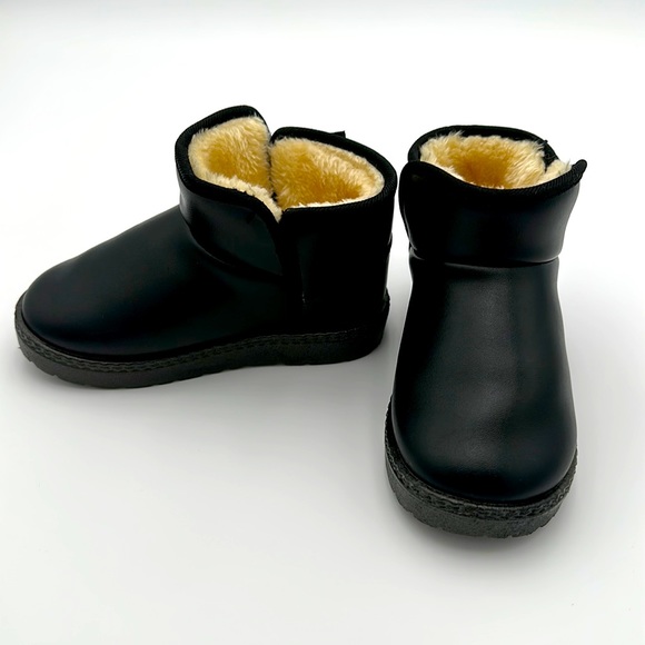 Other - Kids Warm BBM Shoes